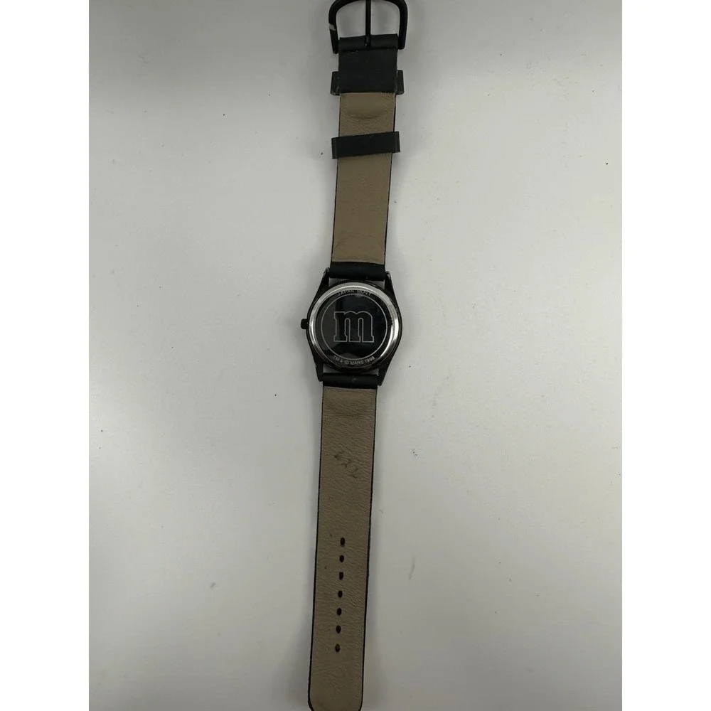 M&M‎ 1998 Rare Watch New Battery 32MM 7.75